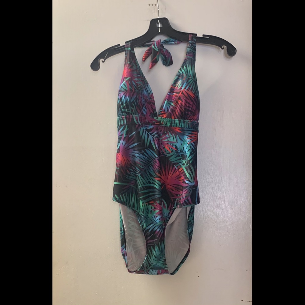 🌟 Halter Swimsuit